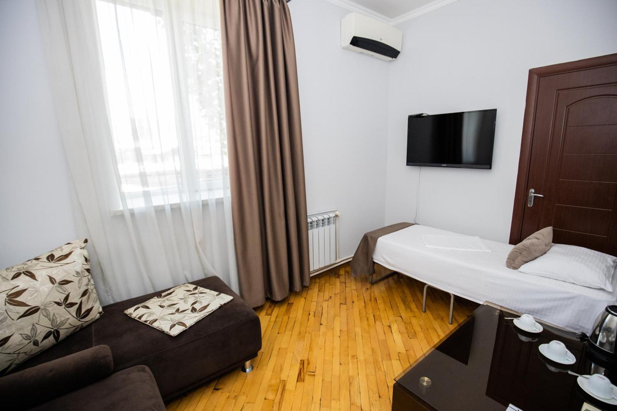 Yereone Hotel Apartment Erévan Extérieur photo