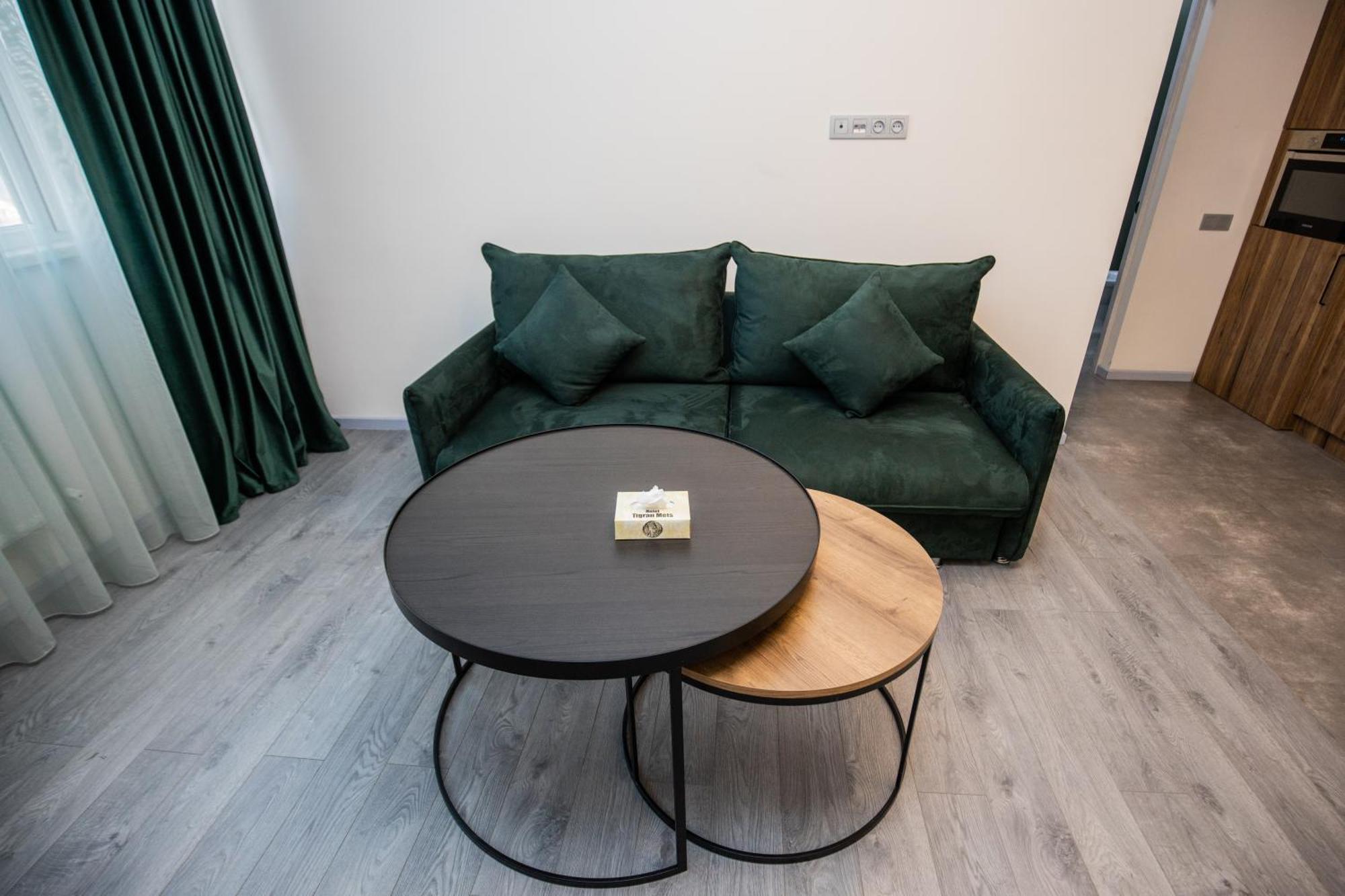 Yereone Hotel Apartment Erévan Extérieur photo