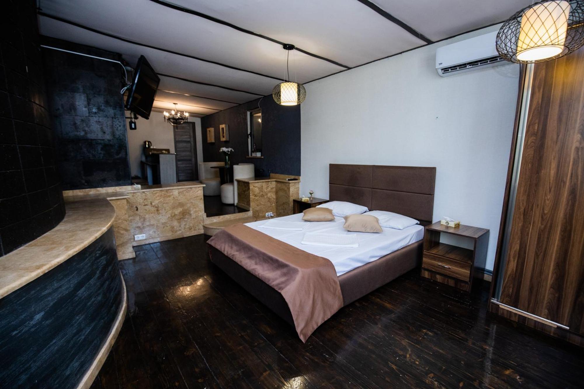 Yereone Hotel Apartment Erévan Extérieur photo
